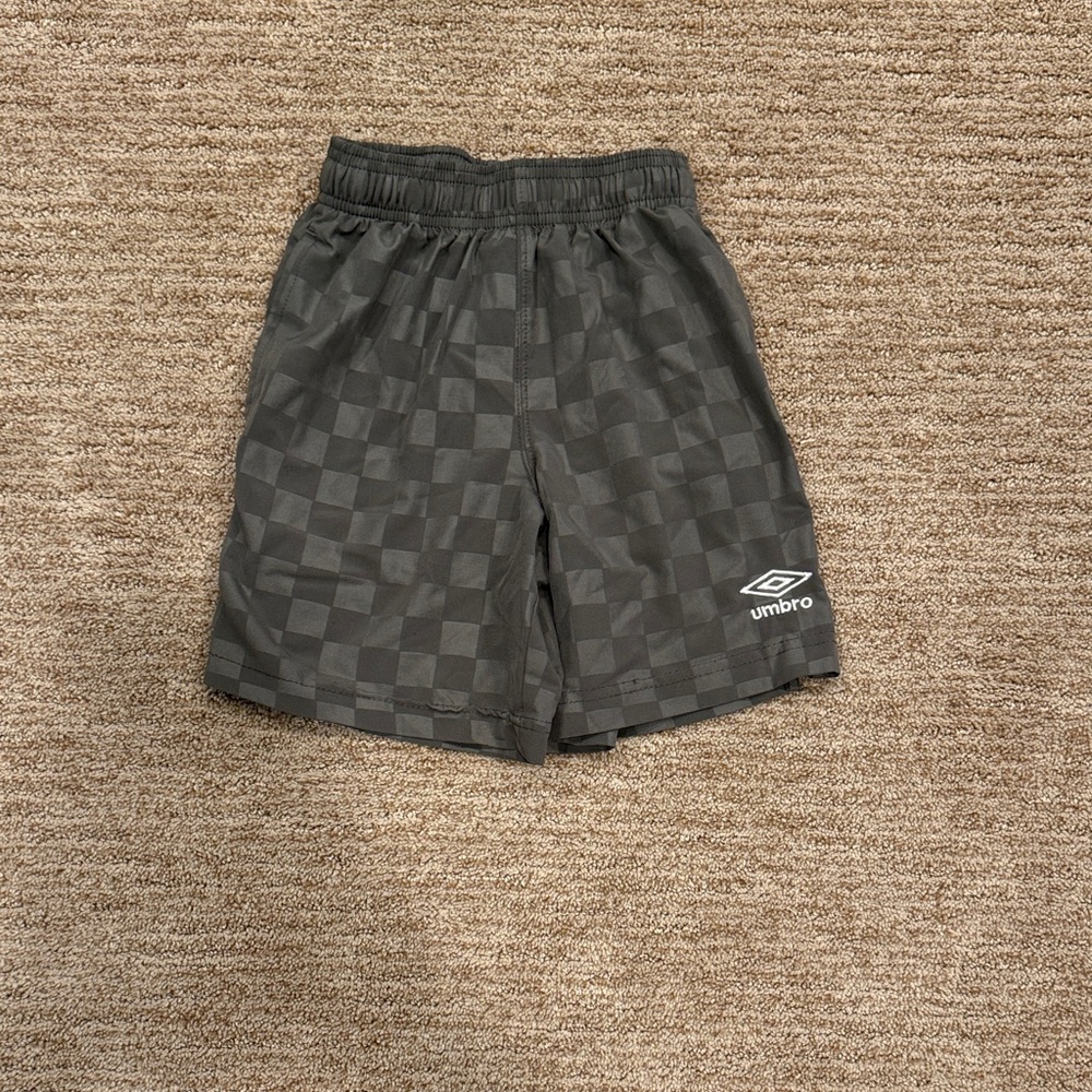 Umbro Kids Black Checkered Shorts